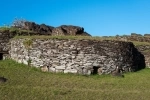 Aldeia Cerimonial de Orongo.  Isla de Pascua - CHILE