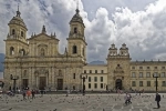 Praça Bolívar, Botota. Colômbia Guia de atrações de Bogotá. o que ver, o que fazer, tour, reservas.  Bogota - Colmbia