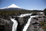 Rio Petrohué.  Puerto Varas - CHILE