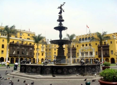 Praça principal, 