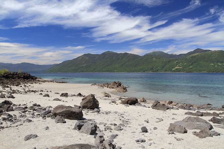 Lago Caburgua, informa��es e guia de atra��es em Pucon e Caburgua Pucon, CHILE
