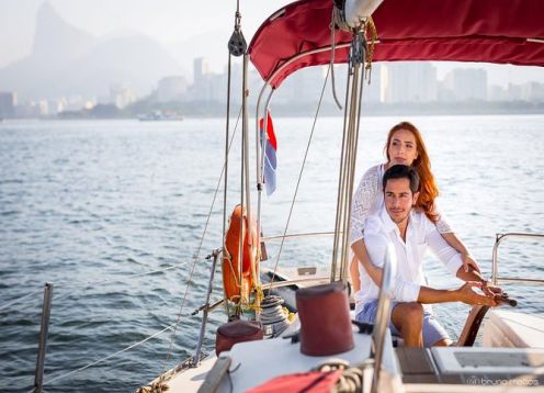 Excursão de barco aberto ao pôr do sol. Rio de Janeiro, BRASIL