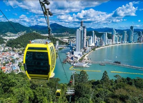 Tour a Camboriú e Unipraias saindo de Florianópolis. Florianopolis, BRASIL