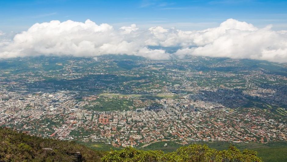 Passeio de dia inteiro em Caracas com teleférico e almoço. Caracas, VENEZUELA
