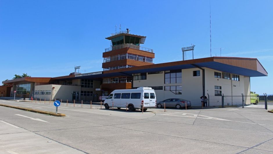 TRANSPORTE PARA  AEROPORTO -  VALDIVIA, Valdivia, CHILE