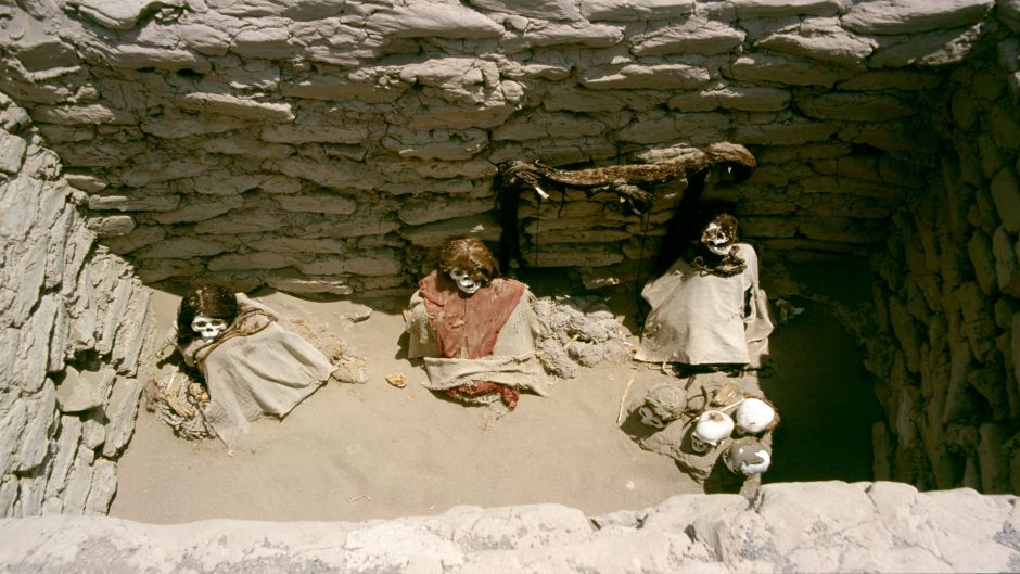 CHAUCHILLA CEMETERY OURO E PROCESSO ARTESANAL DE CERÃ¢MICA, Nazca, PERU