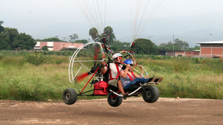 Parapente ao Motor, em Cartagena de Indias, Cartagena das Índias, Colômbia