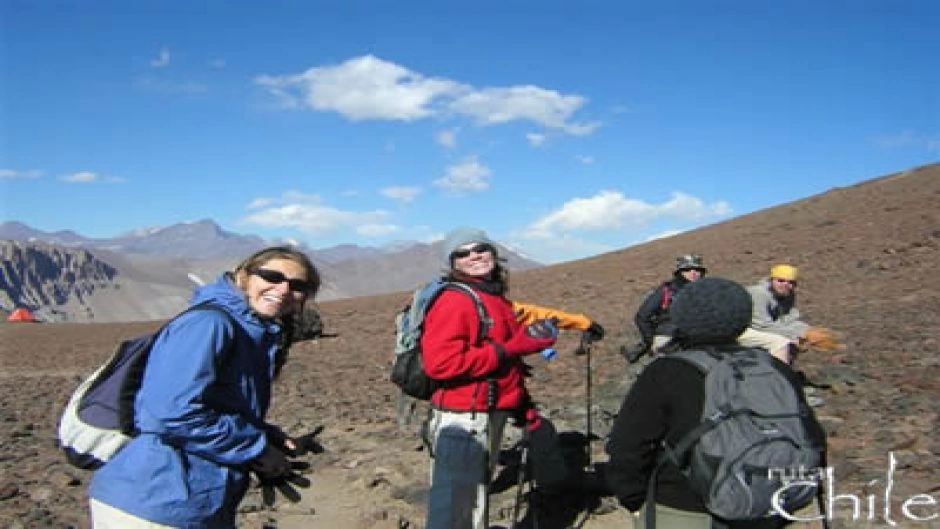 TREKKING CERRO FALSA PARVA E  PARVA , Santiago, CHILE