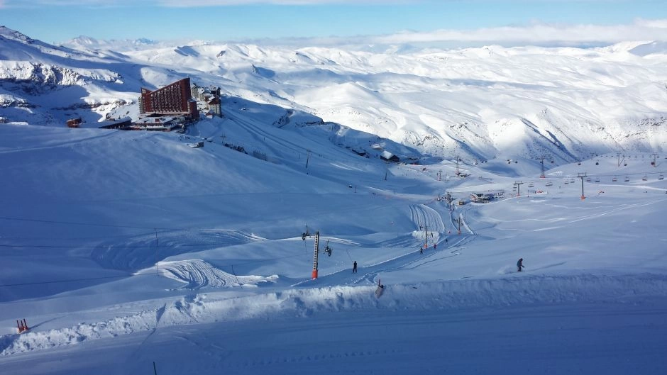 PASSEIO VALLE NEVADO + PORTILLO Y LAGUNA + TRANSFER IN/OUT, Santiago, CHILE