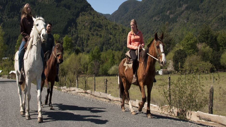 Passeio a cavalo Antilco, Pucon, CHILE