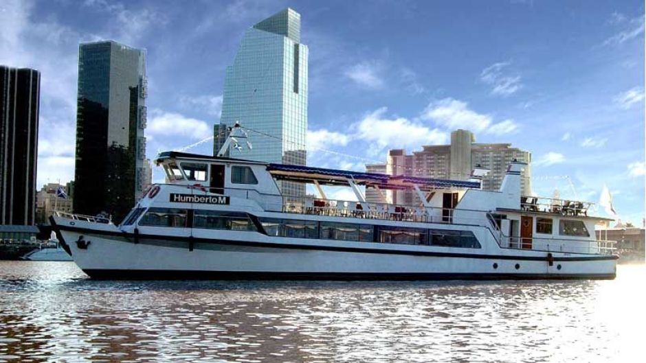 Navigation RÃ­o de la Plata with Lunch on board, Buenos Aires, ARGENTINA