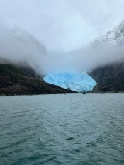 NAVEGAÃÃO NO FJORD DE MONTANHA, Puerto Natales, CHILE