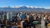 Vista aérea de Santiago em maio. PASSEIO PELA CIDADE DE SANTIAGO, Santiago, CHILE