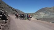 OS ANDES NA BICICLETA DE MONTANHA. EMBALSE DEL YESO, Santiago, CHILE